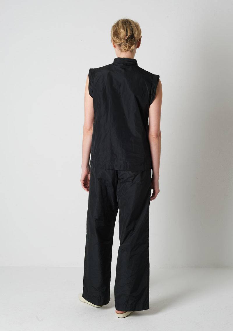 Katharina Hovman Sleeveless black Vierteljährliche Förderung