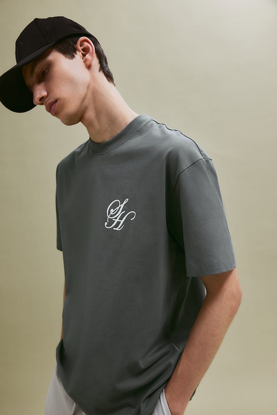 ﻿HM Bedrucktes T-Shirt in Loose Fit Lagerräumung