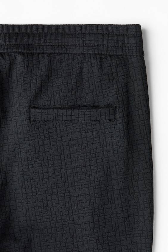 HM Strukturierte Hose im Slim Fit Sonderangebote