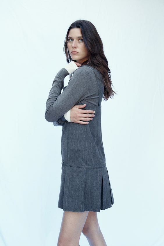 HM Trägerkleid mit Faltenrock Online