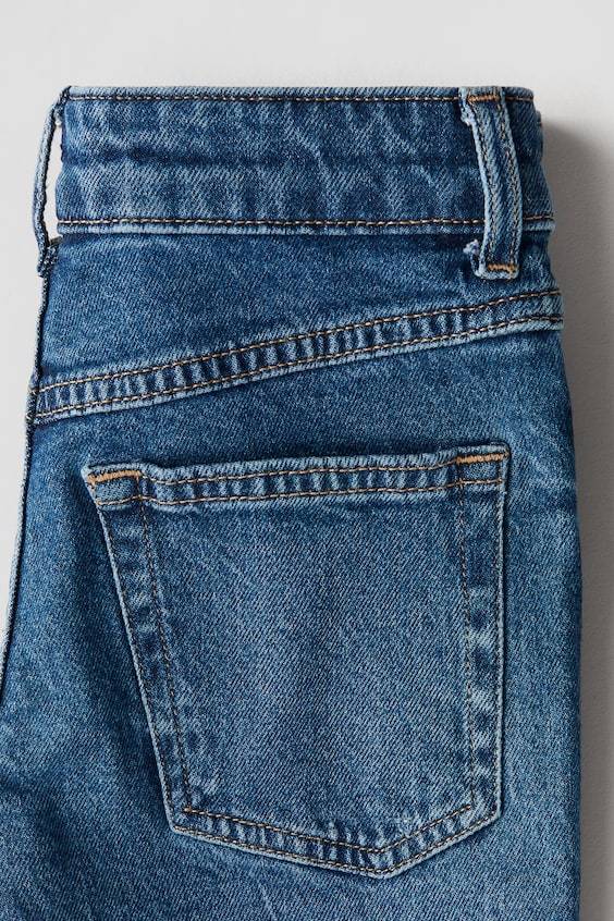 HM Relaxed Tapered Fit Jeans Nur für heute