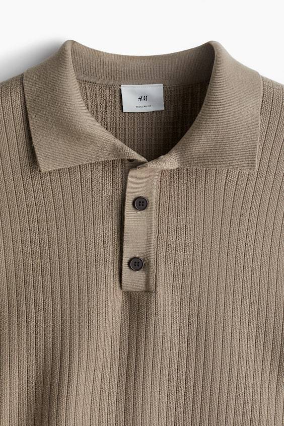 HM Poloshirt mit Struktur in Regular Fit Outlet