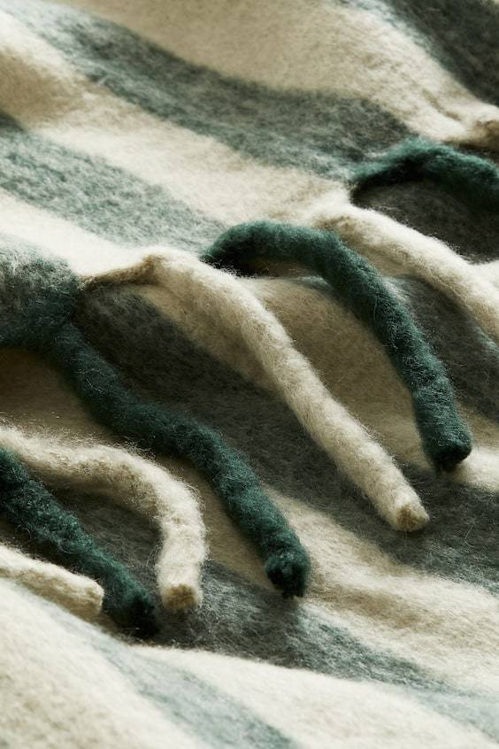 HM Patterned wool-blend blanket Sonderangebote