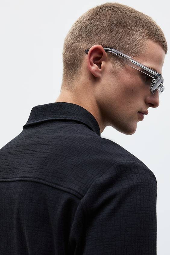 HM Overshirt mit Struktur in Regular Fit Black Friday Preise