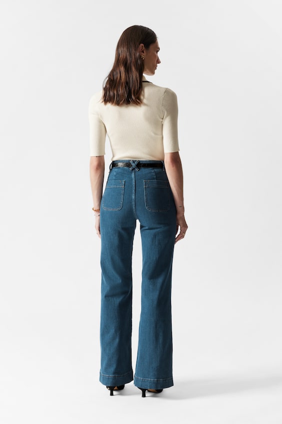 HM Bootcut-Jeans mit aufgesetzter Tasche Neueste Stile