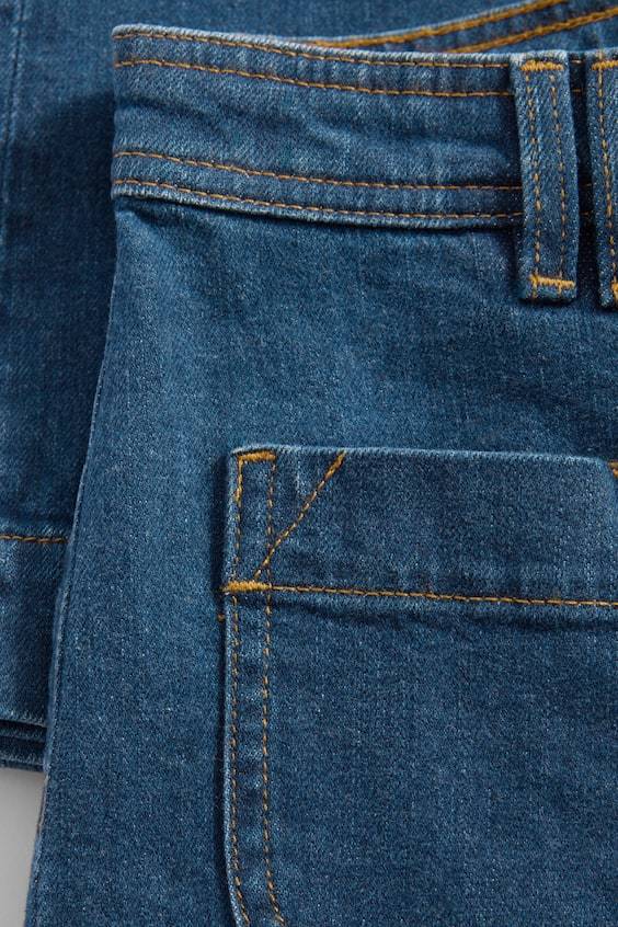 HM Bootcut-Jeans mit aufgesetzter Tasche Neueste Stile