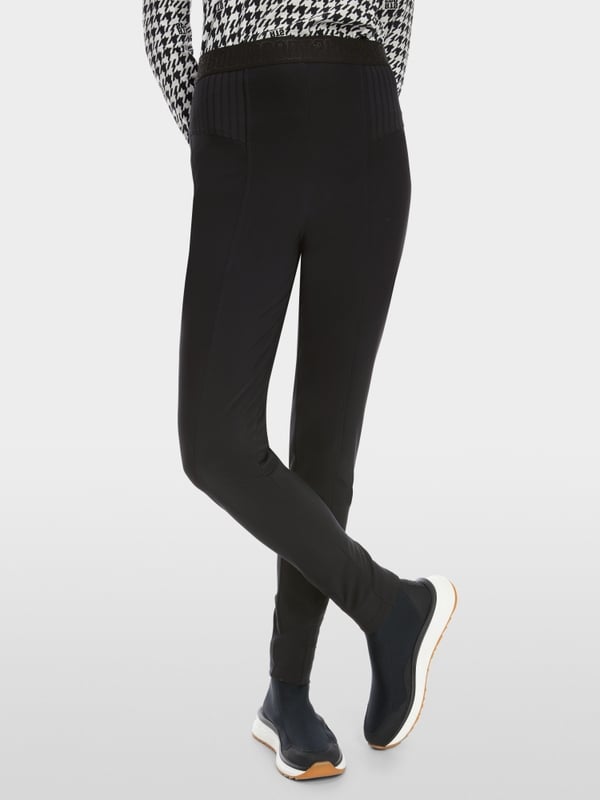 Marc Cain Modell SINNAR im sportiven Slim Fit Wochenangebot