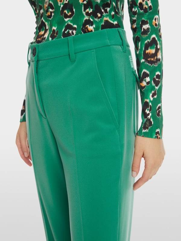 Marc Cain Modell FAID mit extra langem Bein Neueste Stile