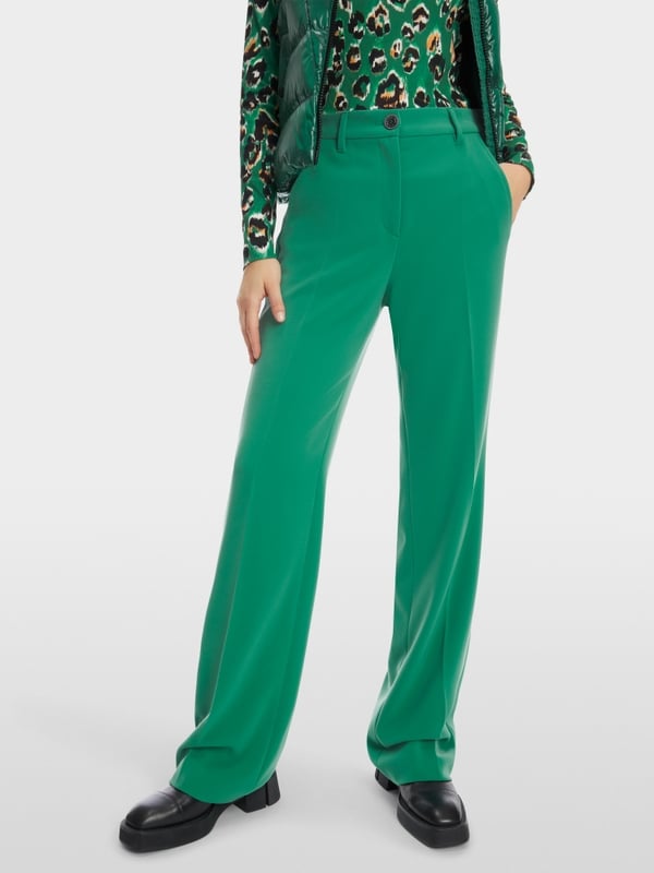Marc Cain Modell FAID mit extra langem Bein Neueste Stile