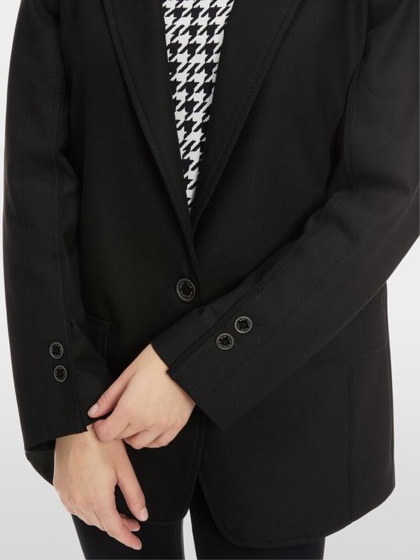 Marc Cain Blazer mit Ziernähten Im Verkauf