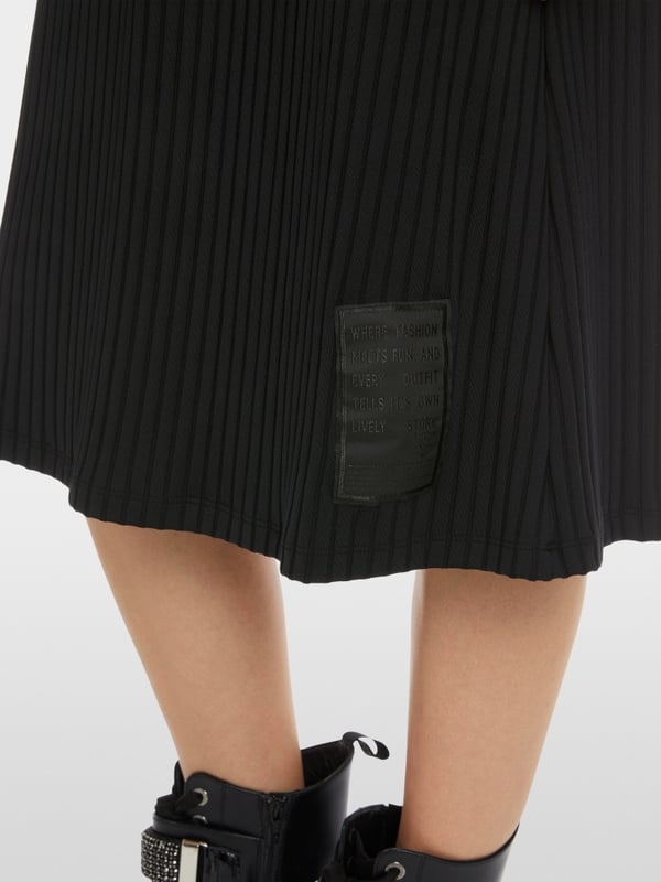 Marc Cain Kleid im Rippenstrick-Muster Auslauf