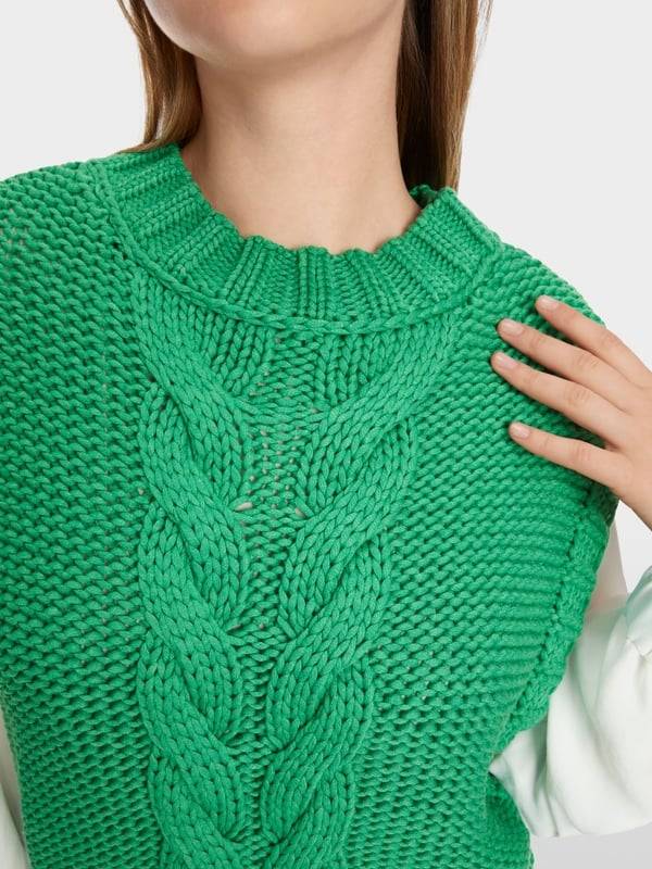 Marc Cain Knitted in Germany Pullunder mit Zopf Lagerräumung