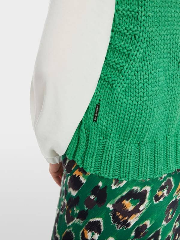 Marc Cain Knitted in Germany Pullunder mit Zopf Lagerräumung