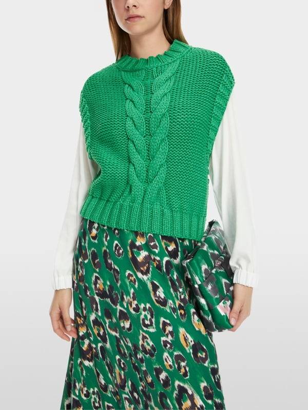 Marc Cain Knitted in Germany Pullunder mit Zopf Lagerräumung