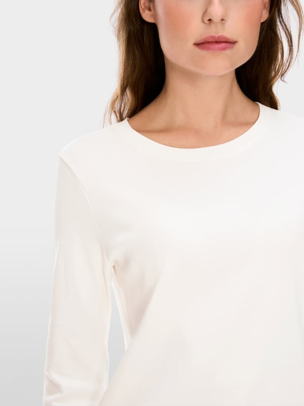 Marc Cain Figurnahes T-Shirt Kauf eins, bekomm eins gratis