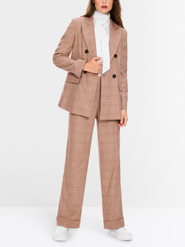 Marc Cain Model WUKARI mit Mini-Pepita-Muster 2025