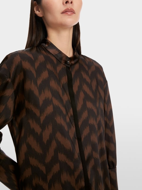Marc Cain Bluse mit Fischgrat-Dessin Neueste Mode