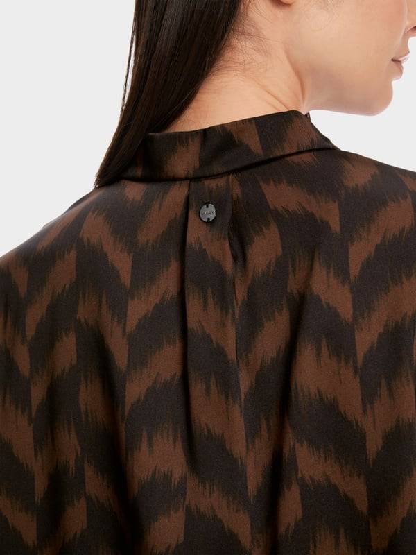 Marc Cain Bluse mit Fischgrat-Dessin Neueste Mode