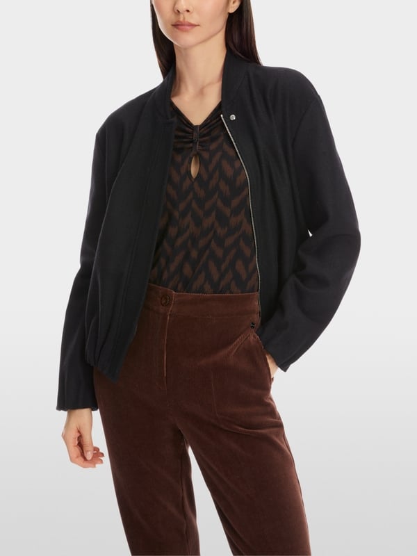 Marc Cain Jacke aus 100 % Wolle Knitted in Germany Neuheiten