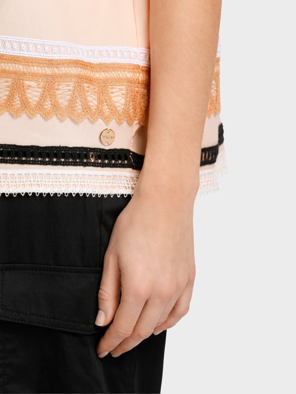 Marc Cain Weite Bluse mit Spitzendetails Letzter Tag