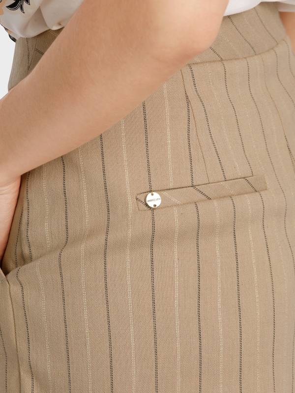 Marc Cain Modell WEIDA – Shorts mit Lurexstreif Bis zu 65% Rabatt