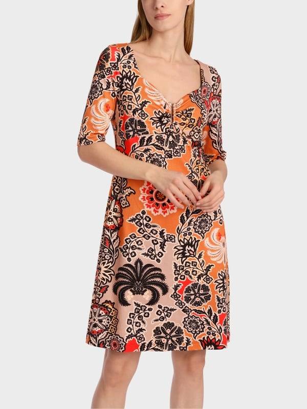 Marc Cain Kurzes Kleid in Empire-Linie Bis zu 65% Rabatt
