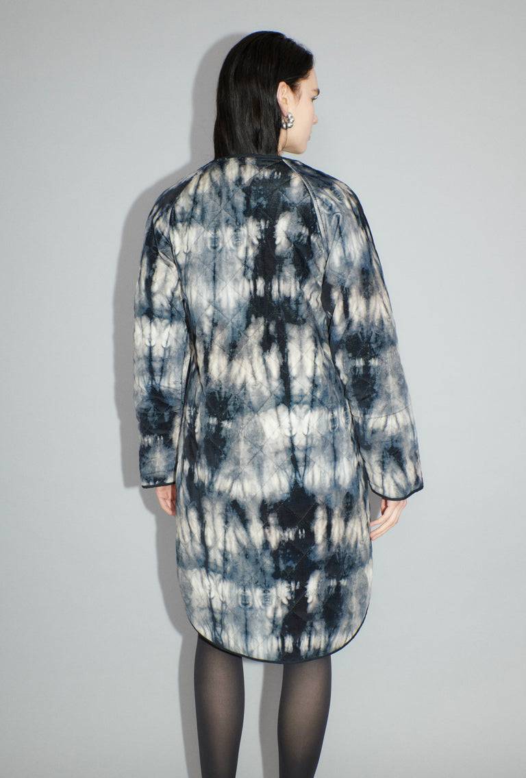 Odeeh Quilted Tie-Dye Mantel, Ink Sonderangebote
