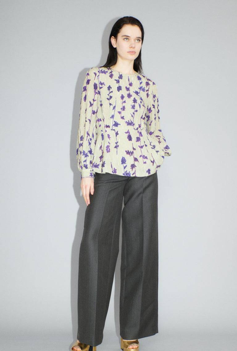 Odeeh Flower Items on Crushed Crepe Bluse, Almond zollfrei