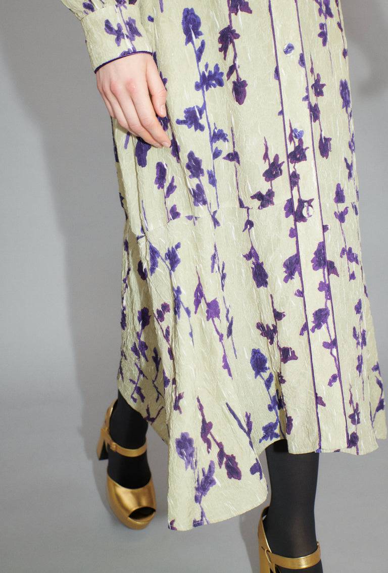 Odeeh Flower Items on Crushed Crepe Kleid, Almond Super Sparpreis