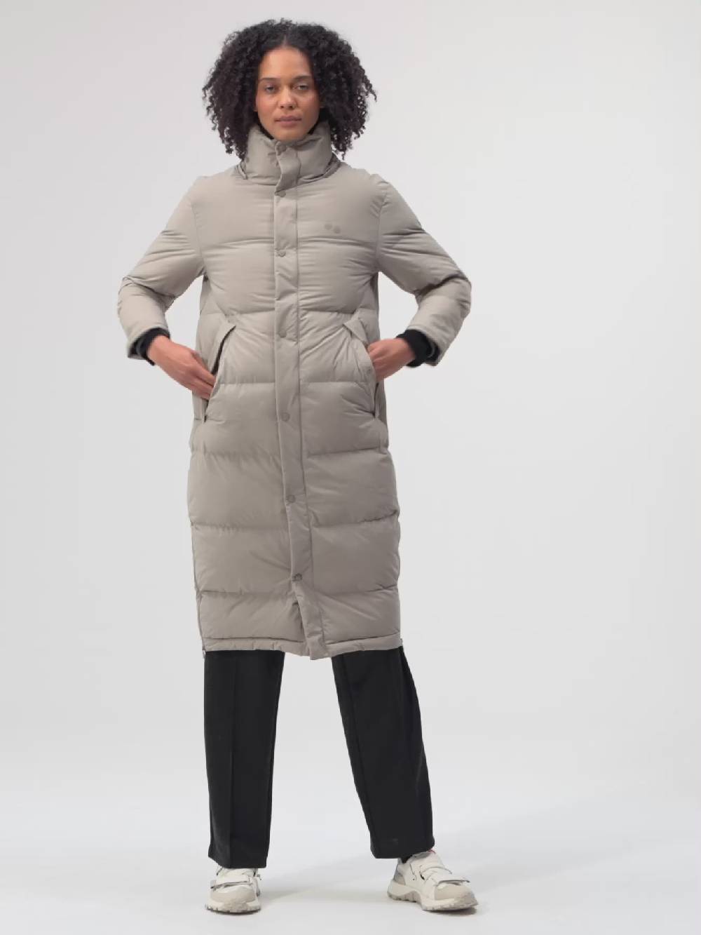Pinqponq Puffy Parka - Cement Taupe (Female) Vatertagsangebot