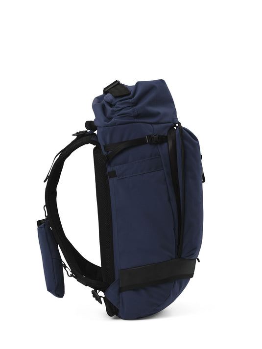 Pinqponq Komut Medium - Solid Navy Kostenloser Versand