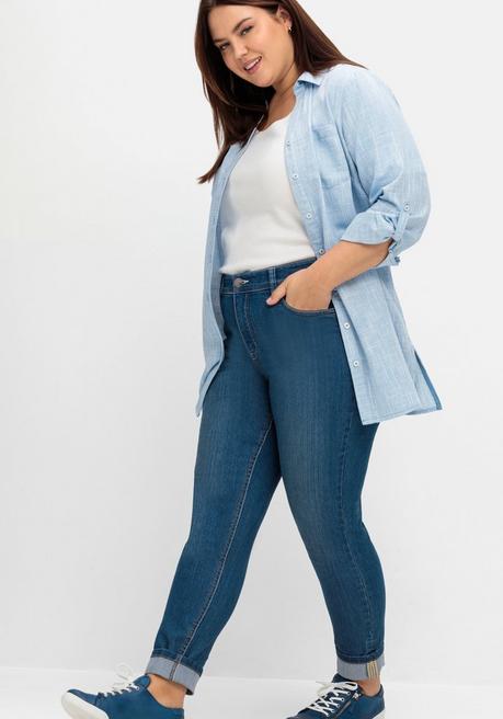 sheego Schmale Jeans mit Kontrastnähten - blue Denim sheego Tiefpreis