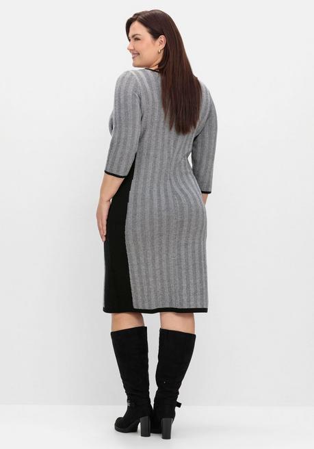 sheego Strickkleid im Fischgrätmuster, mit Kontrastdetails - schwarz-weiß sheego Fabrik Onlineshop