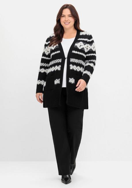 sheego Strickjacke mit Intarsienmuster aus Flauschgarn - schwarz gemustert sheego Valentinstagsangebot