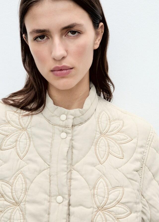 Mango Steppjacke mit Blumenstickerei Sonderangebote