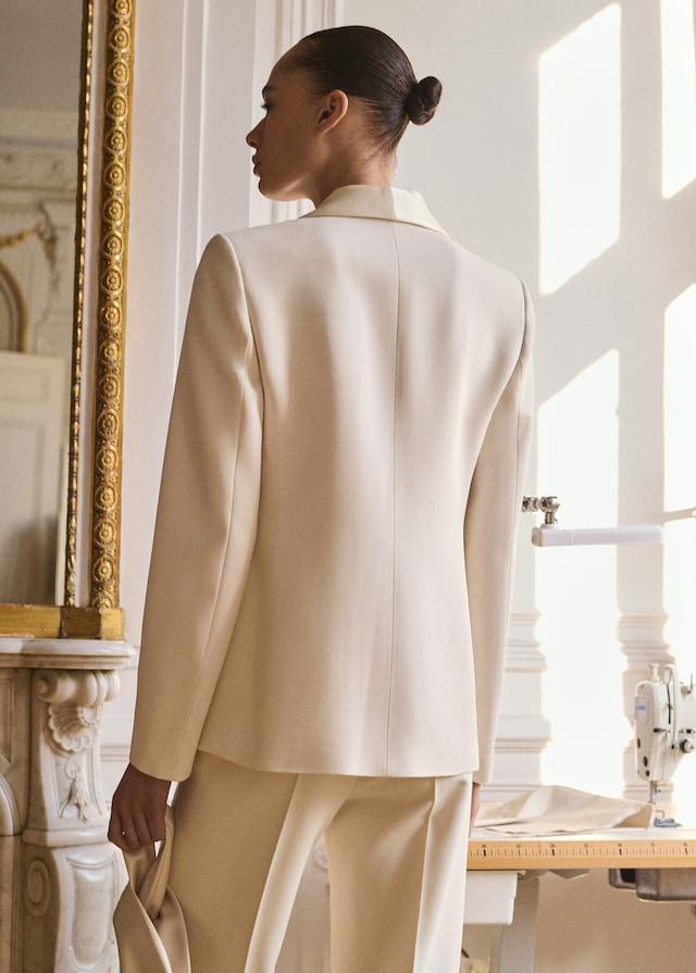 Mango Anzugjacke mit Reverskragen aus Satin Verkauf