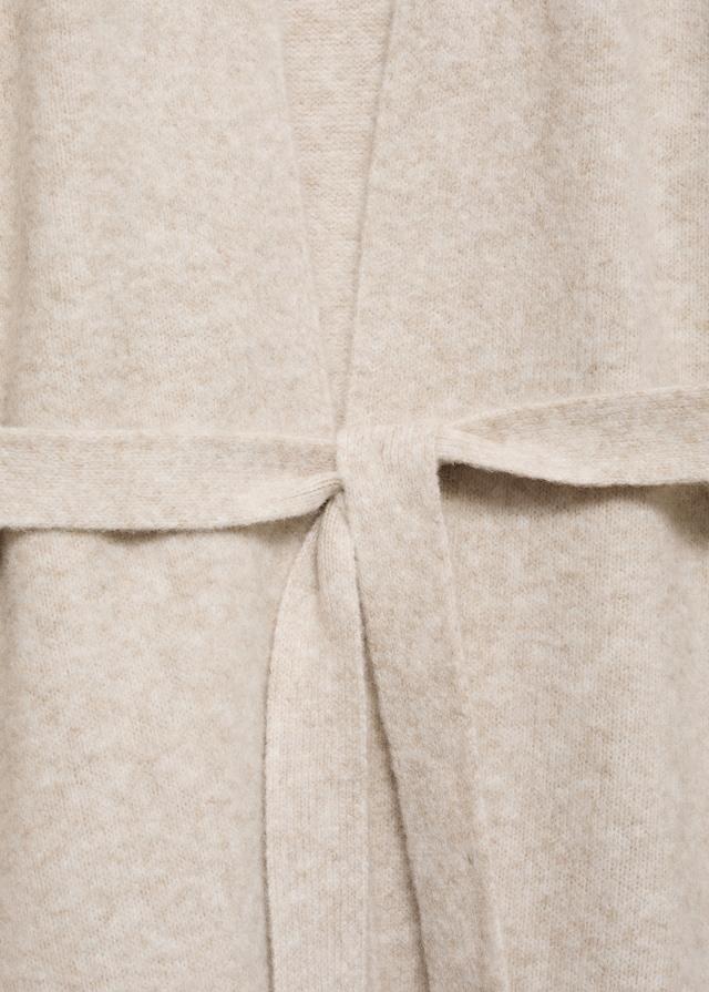 Mango Kurzer Strick-Cardigan Neueste Stile