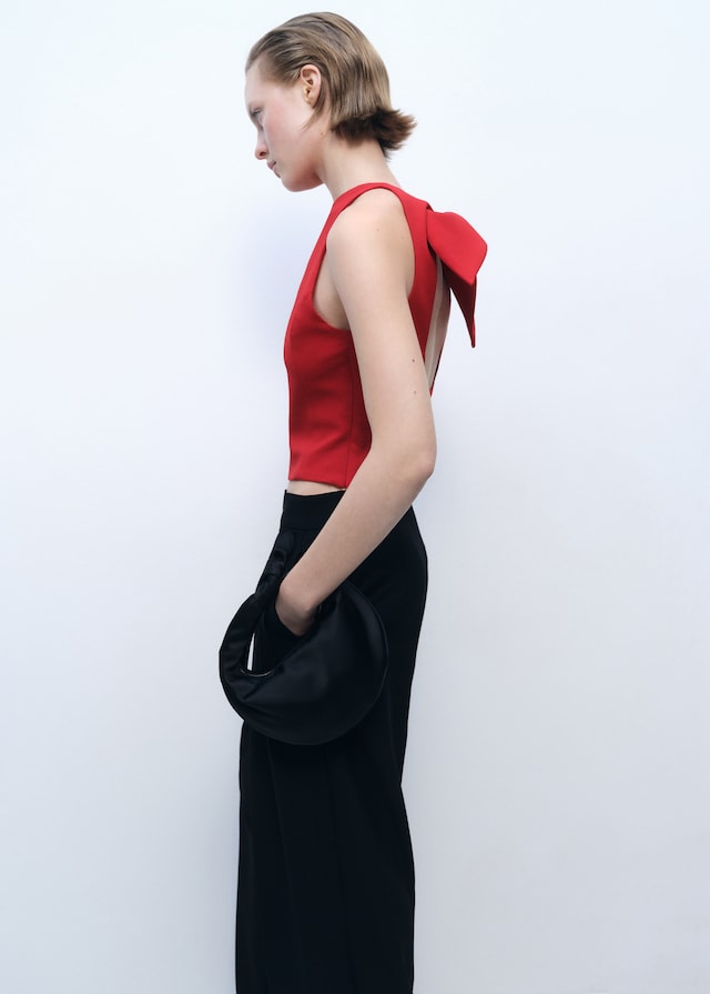 Mango Crop-Top mit rückwärtiger Schleife Jubiläumsangebot