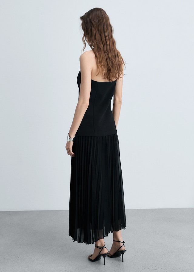 Mango Schulterfreies Kleid im Kontrastdesign Blitzangebot