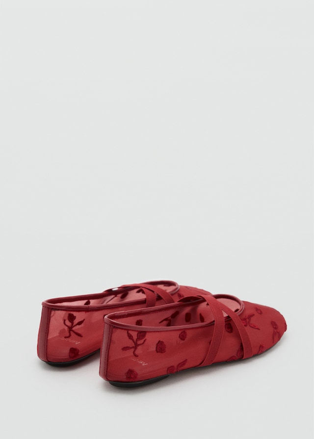 Mango Ballerinas mit Kreuzriemen und Blumenstickerei Zeitbegrenzte Promotion