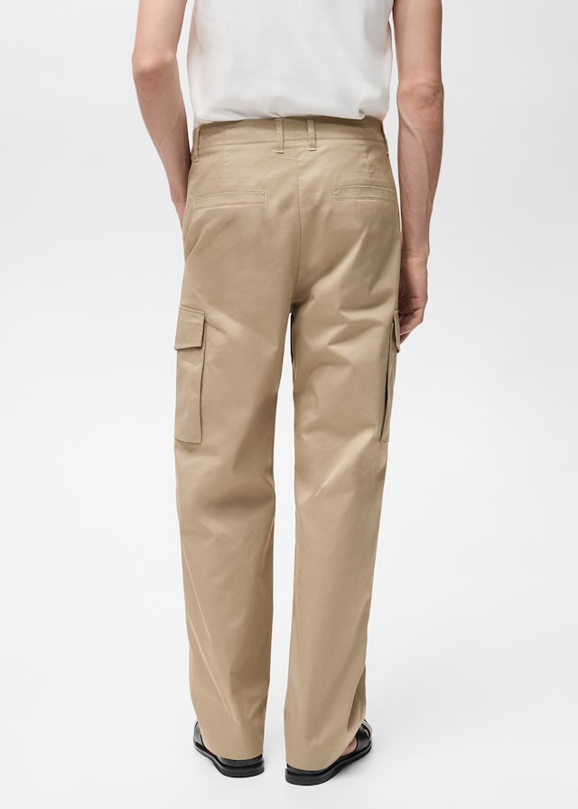 Mango Relaxed-Fit-Cargohose Valentinstagsangebot