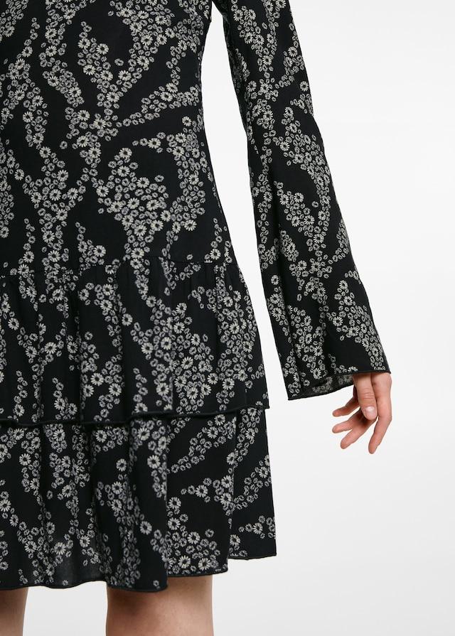 Mango Kleid mit Blumendruck Black Friday