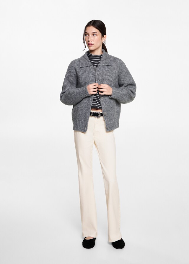 Mango Flared Jeans mit Taschen Muttertagsangebot