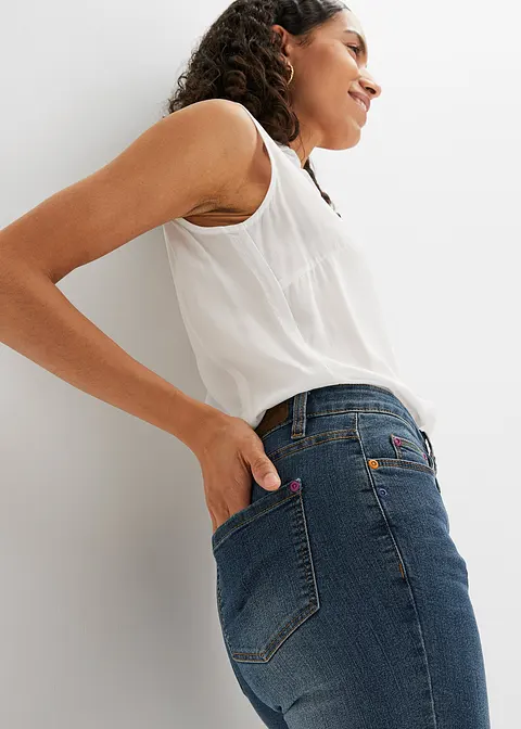 bonprix Bequeme Basic-Stretch-Jeans mit bunten Nieten - blau petite Zeitbegrenzte Promotion