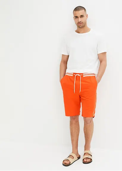 bonprix Modische Strand Bermuda mit Ripp-Bund und hergestellt aus recyceltem Polyester zollfrei