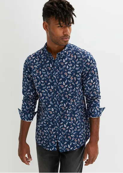 bonprix Bequem weit geschnittenes Langarmhemd mit Button-Down-Kragen in modischem Paisley-Muster im Angebot