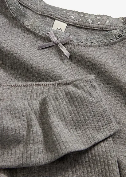 bonprix Mädchen Langarmshirt mit Spitze am Ausschnitt und mit bequemer ausgestellter Hose (2-tlg. Set) Lagerräumung